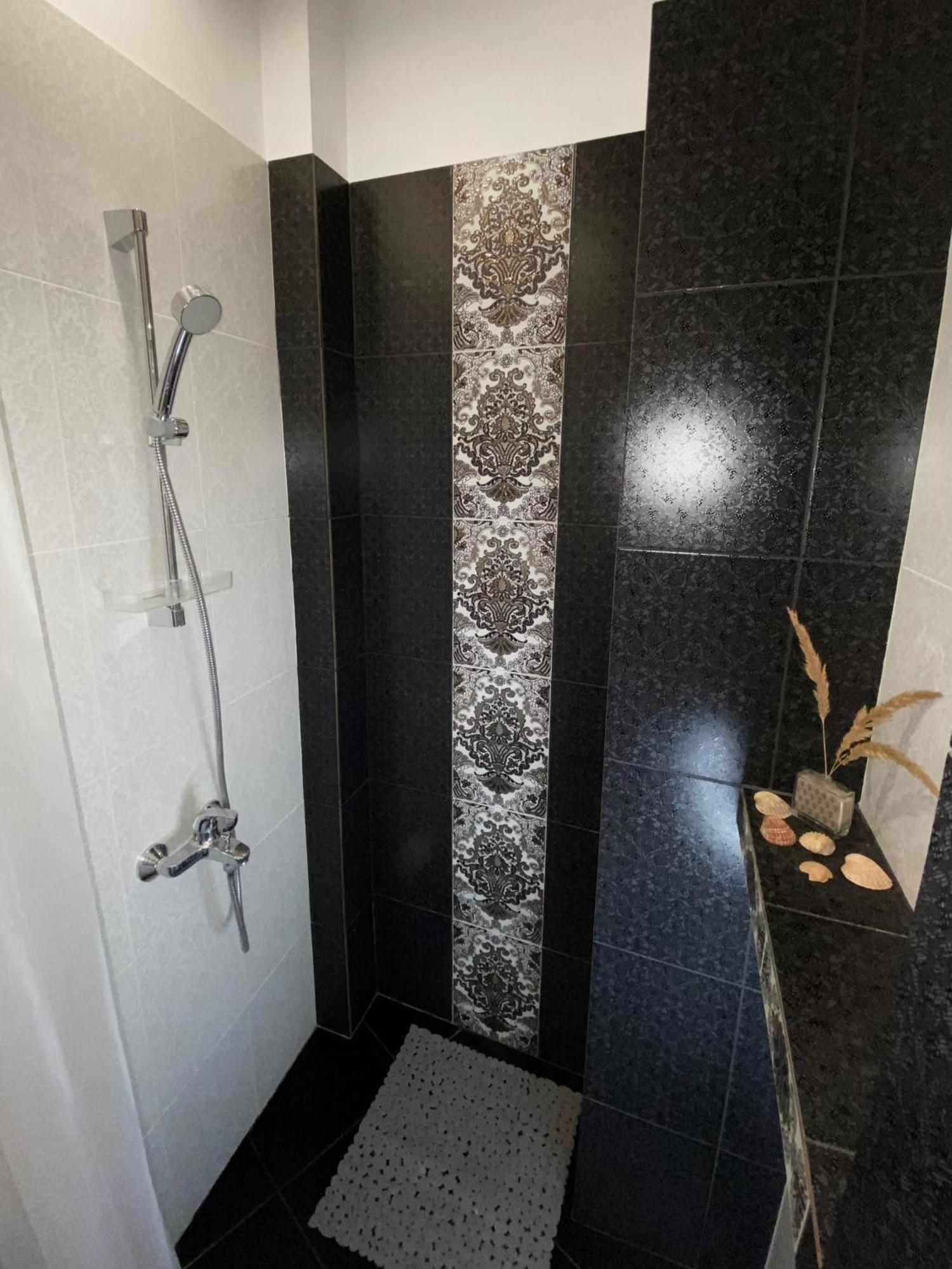555 Метров До Моря Liepāja Extérieur photo